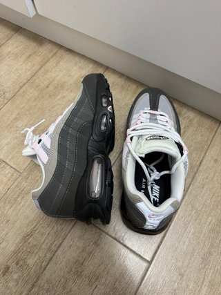 Nike Air Max 95 Talla 39 Rosa Gris
