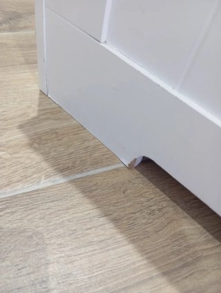 Baúl de madera con cojín