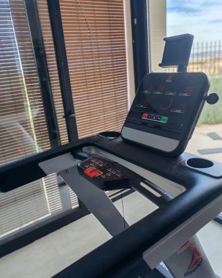 Cinta de Correr Reebok SL8 Semi Profesional