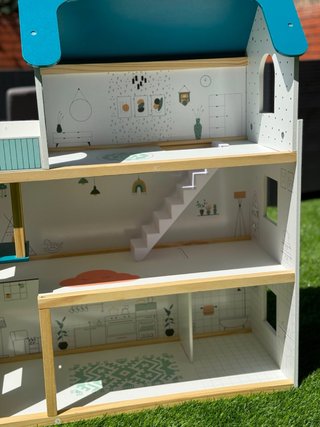 Casa de muñecas grande de madera