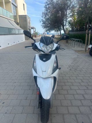 Kymco People GTI 125
