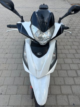 Kymco People GTI 125