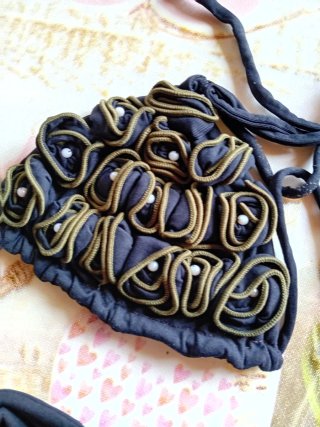 Bikini RAGGIANTI nero con decorazioni