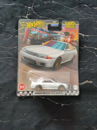 Hot Wheels Nissan Skyline GT-R R32 Premium