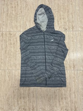 Sudadera Hollister Gris con Estampado