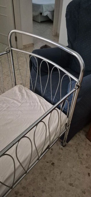Cuna niquelada vintage