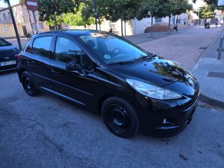 Peugeot 207 2012