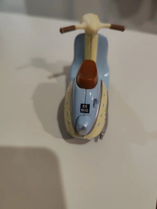 Vespa de juguete Imaginarium