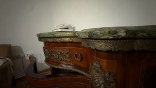 Mueble aparador madera noble tapa mármol