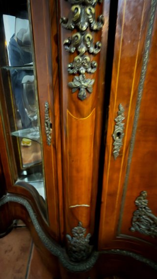 Mueble aparador madera noble tapa mármol