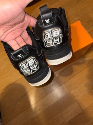 Zapatillas Louis Vuitton Negras y Blancas