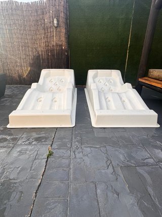 2 Camas de piscina de poliéster