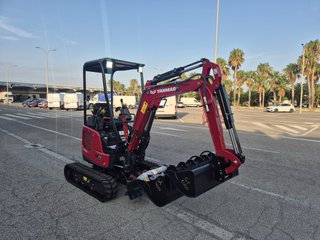 Alquilo Mini excavadora Yanmar VIO17 en Castellón.