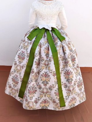 Traje de Fallera