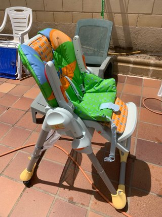 Trona bebé con cojín estampado