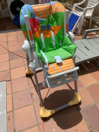 Trona bebé con cojín estampado