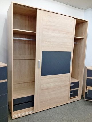 Armario puertas correderas madera y metal