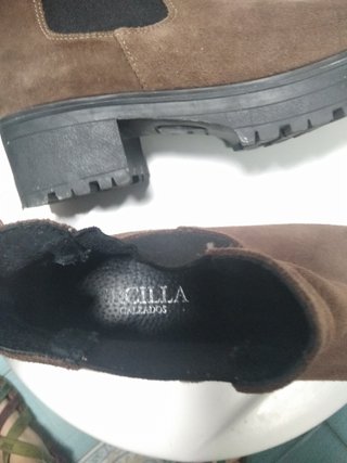 Botines Ercilla Ante Marrón Talla 40
