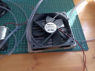 Kit DIY: Ventiladores, Bomba y Radiador
