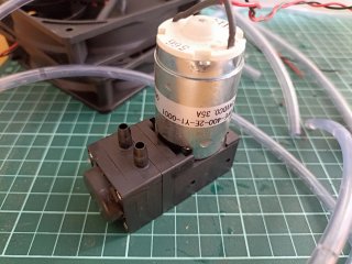 Kit DIY: Ventiladores, Bomba y Radiador