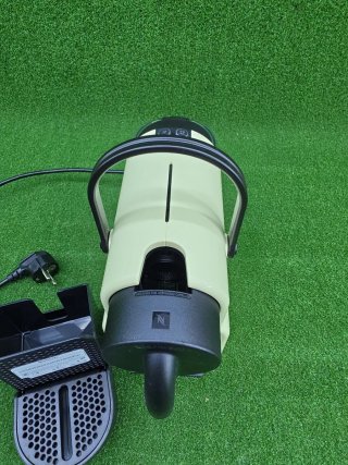 Cafetera Nespresso Inissia De'Longhi EN80.CW