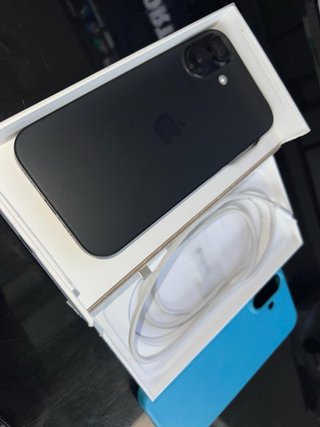 iPhone 16 128GB negro