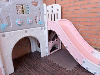 Tobogán y parque de juegos infantil. NO ENVIO