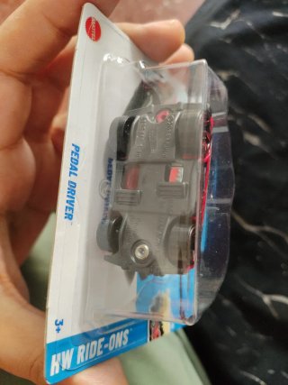 Lote dos Hot Wheels especiales TH