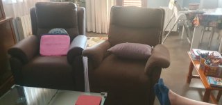 2 Poltrone Reclinabili in Pelle Marrone