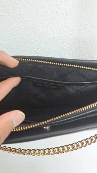 Bolso Negro Michael Kors Cadena Dorada
