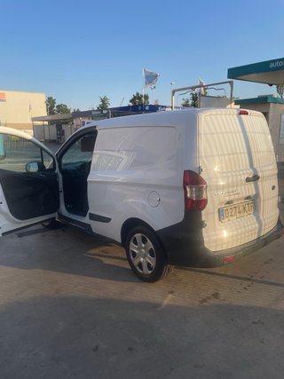 Ford Transit Courier 2019