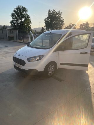 Ford Transit Courier 2019