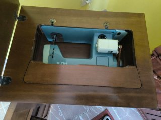 Máquina de coser Alfa Alfamatic 109