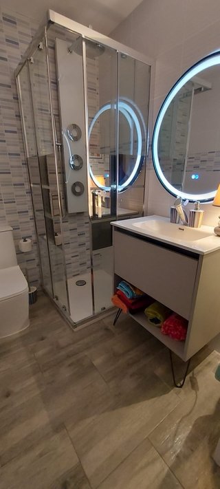 Se vende piso.