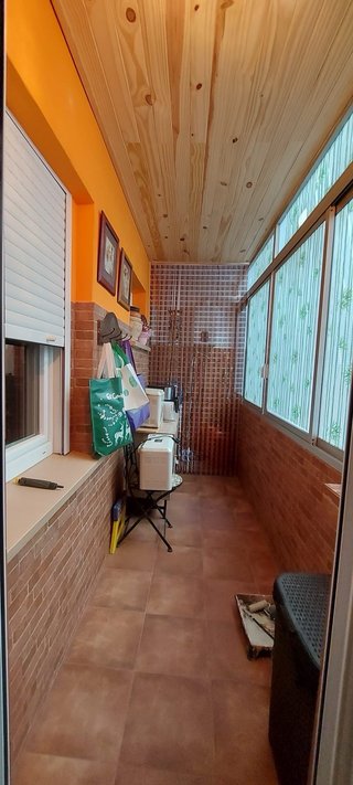 Se vende piso.