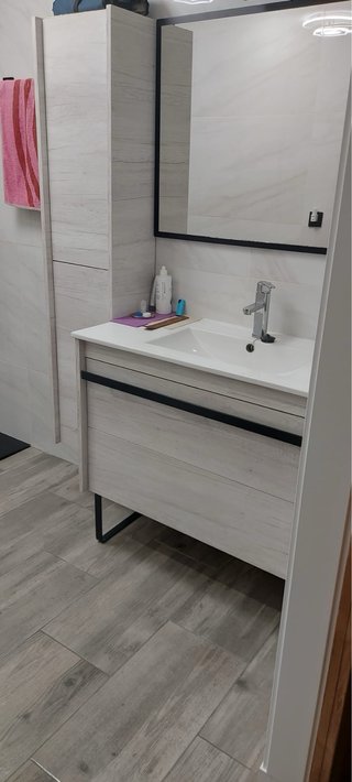 Se vende piso.