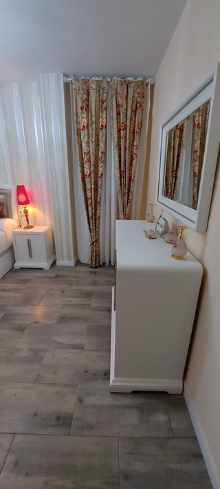 Se vende piso.