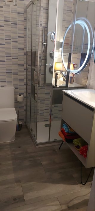 Se vende piso.