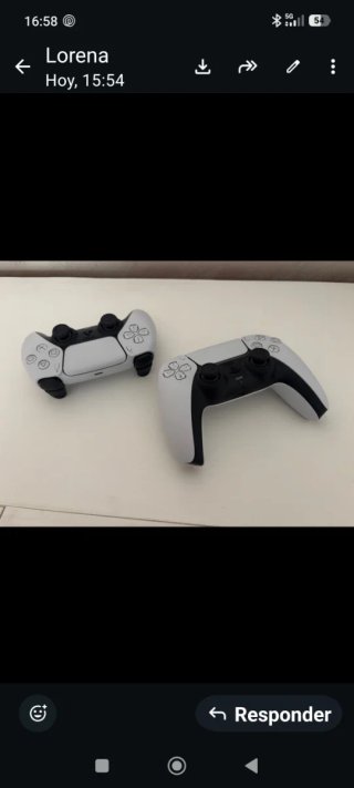 Consola PlayStation 5 Blanca, dos mandos y cascos