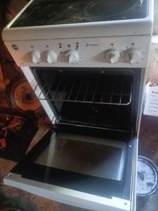 Horno eléctrico y vitrocerámica Edesa