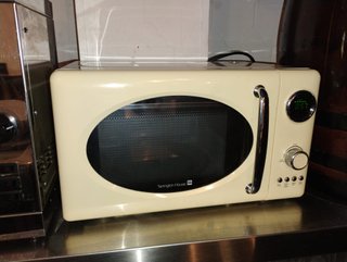 Microondas Vintage Crema