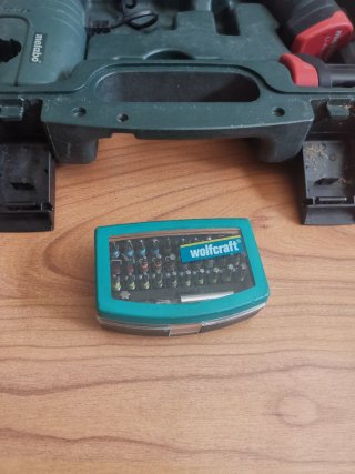 Taladro Metabo con maletín y puntas