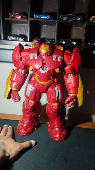 Figura Hulkbuster Ironman