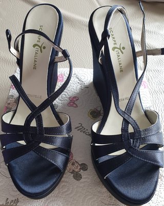 Sandali con zeppa blu