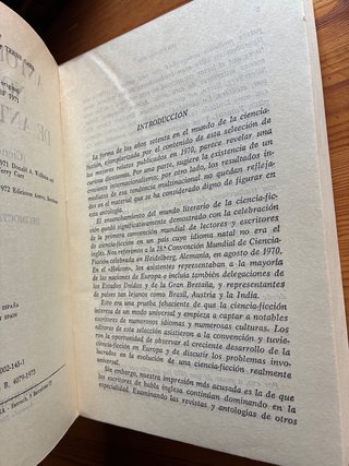 Antología de novelas de anticipación