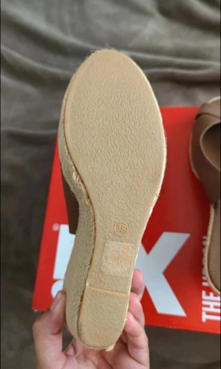Sandalias Marypaz tacón marrón