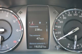 TOYOTA Hilux 2.4 D4D Cabina Doble GX