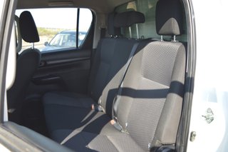 TOYOTA Hilux 2.4 D4D Cabina Doble GX