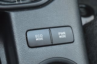 TOYOTA Hilux 2.4 D4D Cabina Doble GX