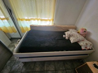 Cama nido blanca.